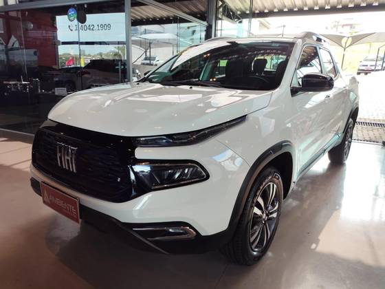 FIAT TORO 1.3 TURBO 270 FLEX FREEDOM AT6 FIAT TORO 1.3 TURBO 270 FLEX FREEDOM AT6